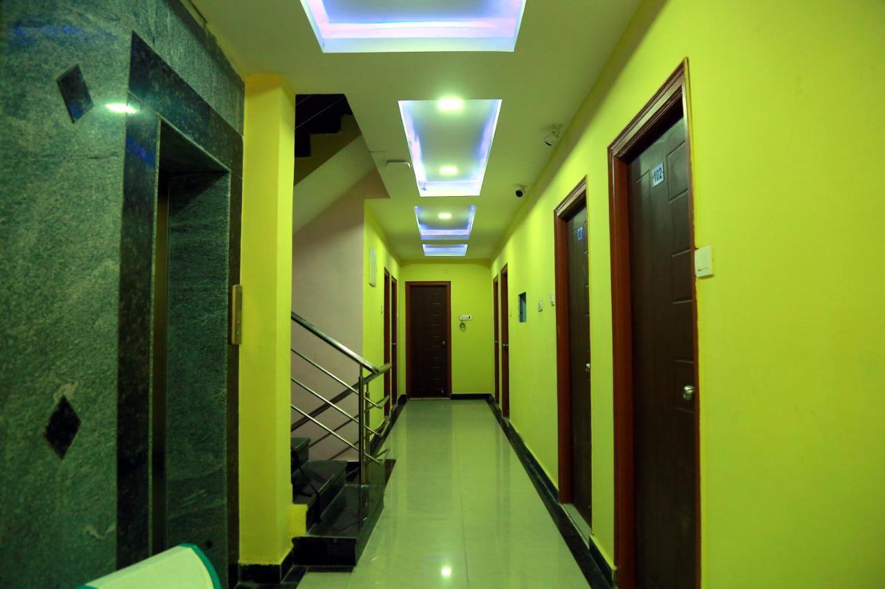 Hotel Sky Park Shamshabad Exterior photo