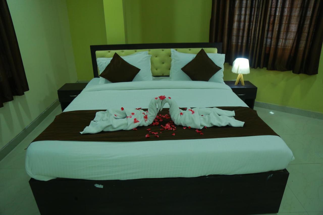 Hotel Sky Park Shamshabad Exterior photo